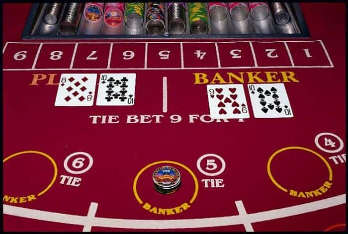 Giao dien choi bai cao 3 la baccarat online co gi khac biet