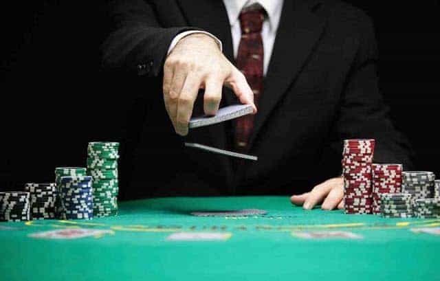 Phương pháp lựa chọn Hand khi chơi Poker mới nhất