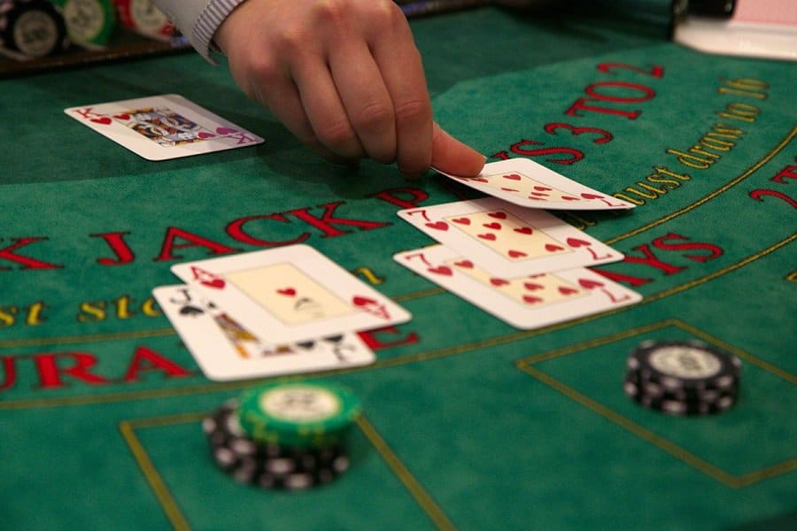 Người mới chơi game Blackjack cần chú ý đến những điều sau.